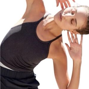 FREE PEOPLE HAPPINESS RUNS CROP TANK TOP WOMEN COLOR WASHED BLACK SIZE M/L